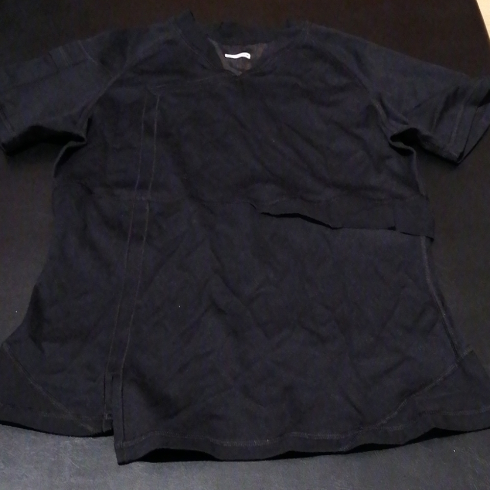 Lululemon tops - Picture 2 of 3